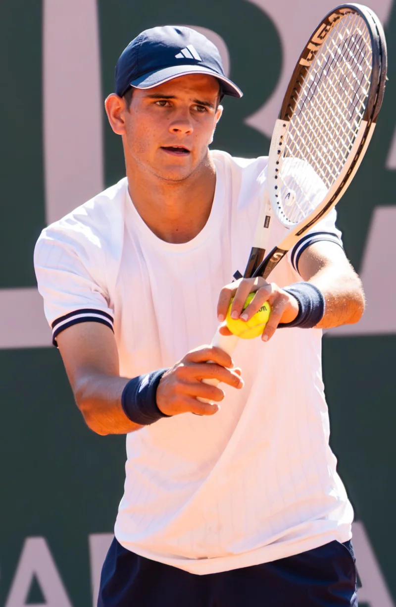 Rafael Jodar preparing to serve at Roland Garros